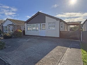 Llys Glyndwr, Towyn, LL22