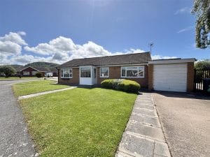 Heol Conwy, Abergele, LL22